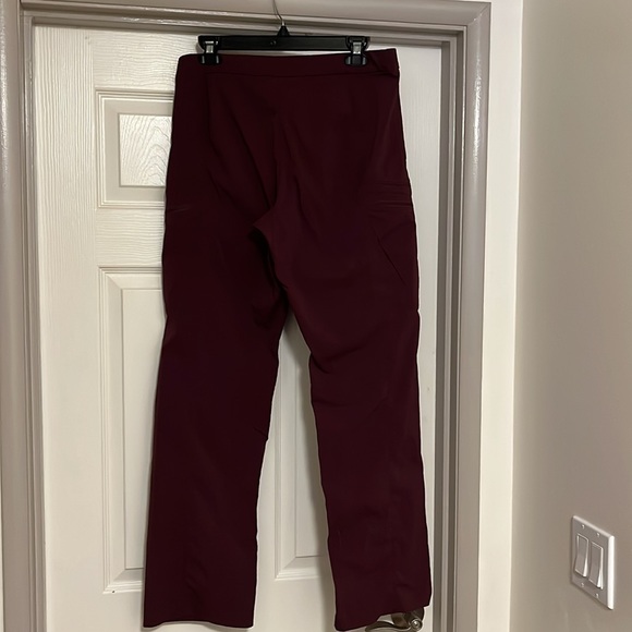 Arc’teryx Women’s pants size 10, inseam 32. - Picture 4 of 6